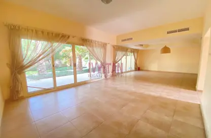 Townhouse - 3 Bedrooms - 3 Bathrooms for rent in The Townhouses at Al Hamra Village - Al Hamra Village - Ras Al Khaimah