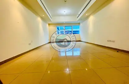 Apartment - 2 Bedrooms - 3 Bathrooms for rent in Lafzaeyya Tower - Khalifa Street - Abu Dhabi