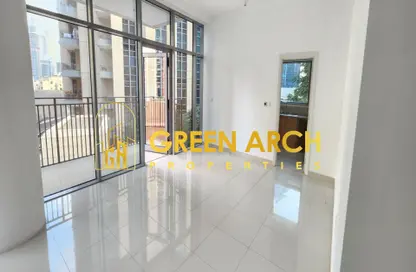 Apartment - 1 Bedroom - 2 Bathrooms for sale in Boulevard Crescent 2 - BLVD Crescent - Downtown Dubai - Dubai