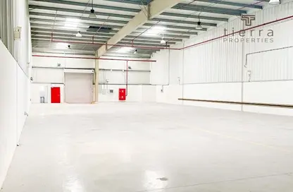 Warehouse - Studio - 1 Bathroom for rent in Phase 1 - Dubai Investment Park (DIP) - Dubai