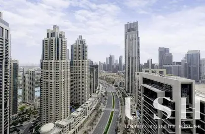 Apartment - 3 Bedrooms - 4 Bathrooms for sale in Boulevard Crescent Tower 1 - BLVD Crescent - Downtown Dubai - Dubai