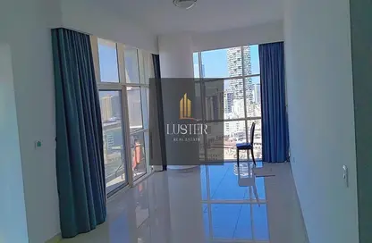 Apartment - 2 Bedrooms - 4 Bathrooms for rent in Reef Residence - District 13 - Jumeirah Village Circle - Dubai