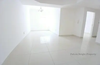 Apartment - 1 Bedroom - 1 Bathroom for rent in Sarab Tower - Al Khan - Sharjah