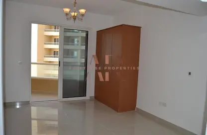 Apartment - 1 Bathroom for rent in Lakeside Tower C - Lakeside Residence - Dubai Production City (IMPZ) - Dubai