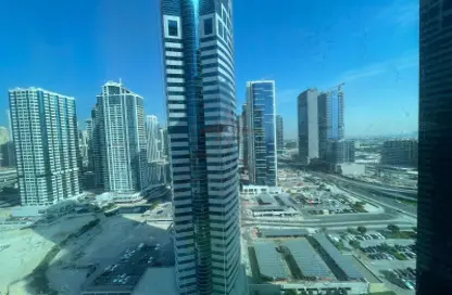 Apartment - 1 Bedroom - 2 Bathrooms for sale in Lake Point Tower - JLT Cluster N - Jumeirah Lake Towers - Dubai