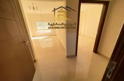 Apartment - 1 Bedroom - 2 Bathrooms for rent in Corniche Tower - Ajman Corniche Road - Ajman