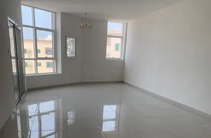 Apartment - 2 Bedrooms - 2 Bathrooms for rent in Al Rumailah building - Al Rumailah 2 - Al Rumaila - Ajman