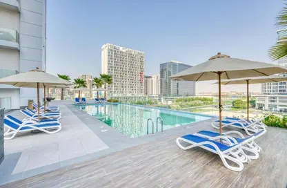 Apartment - 1 Bedroom - 2 Bathrooms for sale in SOL Bay - Business Bay - Dubai