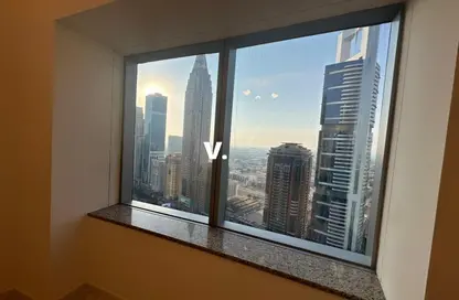 Apartment - 2 Bedrooms - 2 Bathrooms for rent in 21st Century Tower - Sheikh Zayed Road - Dubai