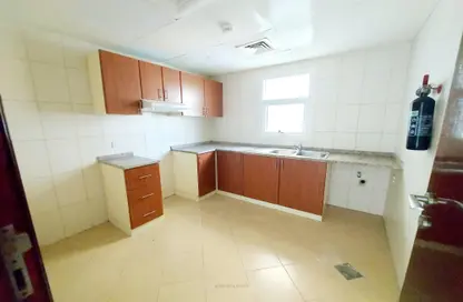 Apartment - 1 Bedroom - 1 Bathroom for rent in Suroor Towers - Al Khan - Sharjah