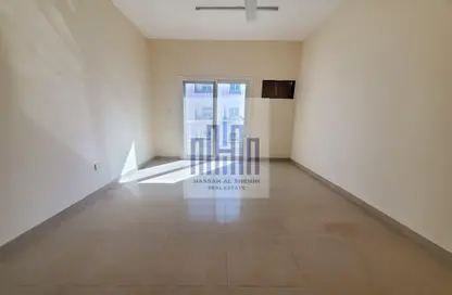 Apartment - 2 Bedrooms - 1 Bathroom for rent in Fire Station Road - Muwaileh - Sharjah