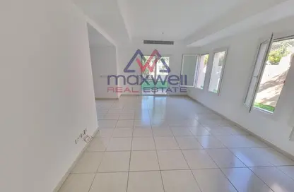 Villa - 2 Bedrooms - 3 Bathrooms for rent in Springs 2 - The Springs - Dubai