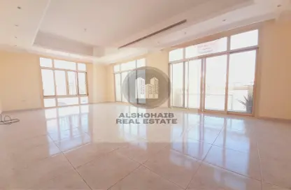 Apartment - 4 Bedrooms - 4 Bathrooms for rent in Mushrif Gardens - Al Mushrif - Abu Dhabi