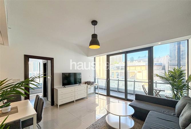 Apartment - 1 Bedroom - 2 Bathrooms for rent in Silverene Tower B - Silverene - Dubai Marina - Dubai