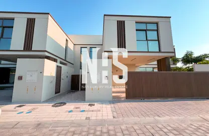 Townhouse - 3 Bedrooms - 5 Bathrooms for rent in Nad Al Dhabi - Al Jubail Island - Abu Dhabi