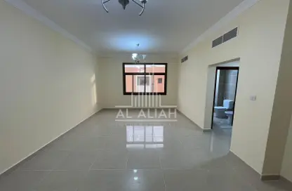 Villa - 4 Bedrooms - 5 Bathrooms for rent in Khalifa Park - Eastern Road - Abu Dhabi