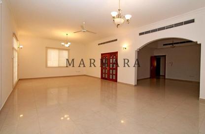 Villa - 5 Bedrooms - 5 Bathrooms for rent in Umm Suqeim 1 Villas - Umm Suqeim 1 - Umm Suqeim - Dubai