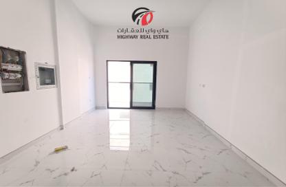 Apartment - 1 Bathroom for rent in Al Warsan 4 - Al Warsan - Dubai