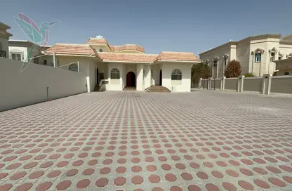 Villa - 5 Bedrooms - 6 Bathrooms for rent in Ramlat Zakher - Zakher - Al Ain