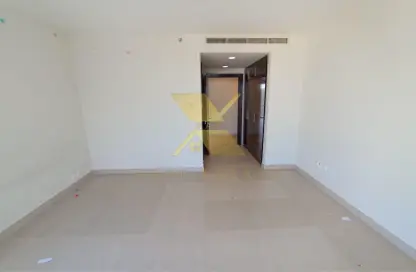 Apartment - 2 Bedrooms - 3 Bathrooms for rent in Shining Towers - Al Khalidiya - Abu Dhabi