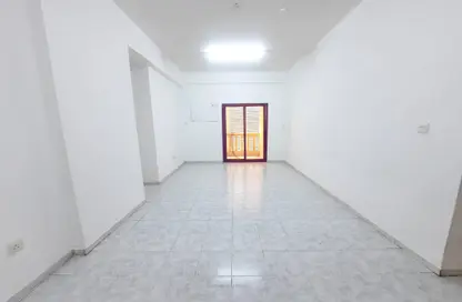 Apartment - 2 Bedrooms - 2 Bathrooms for rent in Dar Al Majaz - Jamal Abdul Nasser Street - Al Majaz - Sharjah