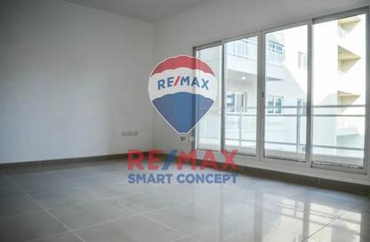 Apartment - 1 Bedroom - 2 Bathrooms for sale in Tower 21 - Al Reef Downtown - Al Reef - Abu Dhabi