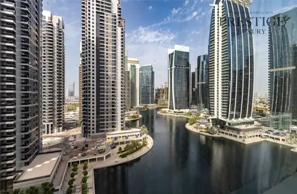 Apartment - 1 Bedroom - 2 Bathrooms for rent in MAG 214 - JLT Cluster R - Jumeirah Lake Towers - Dubai