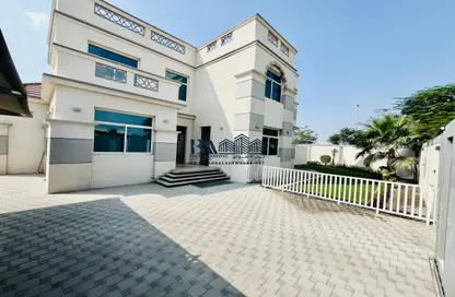 Villa - 3 Bedrooms - 5 Bathrooms for rent in Al Muhaisnah 1 - Al Muhaisnah - Dubai