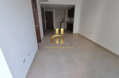 Apartment - 1 Bedroom - 2 Bathrooms for rent in Al Naim Residence - Jumeirah Village Circle - Dubai