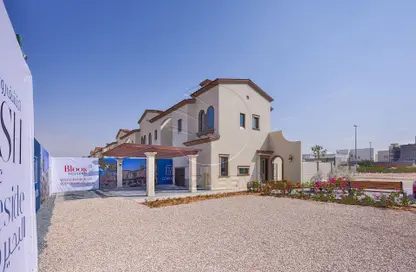 Townhouse - 3 Bedrooms - 4 Bathrooms for sale in Bloom Living - Zayed City (Khalifa City C) - Khalifa City - Abu Dhabi