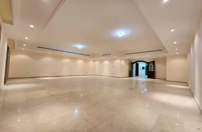 Villa - 4 Bedrooms - 6 Bathrooms for rent in Al Qubaisat - Al Mushrif - Abu Dhabi