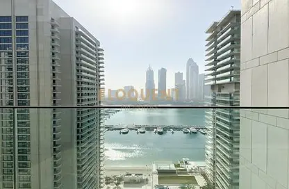 Apartment - 3 Bedrooms - 4 Bathrooms for rent in Beach Vista - EMAAR Beachfront - Dubai Harbour - Dubai