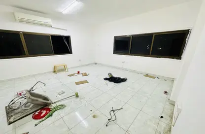 Empty Room image for: Villa - 1 Bedroom - 1 Bathroom for rent in Al Rawda Arjaan By Rotana - Al Wahda - Abu Dhabi, Image 1