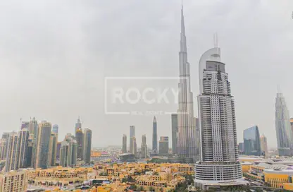 Apartment - 2 Bedrooms - 3 Bathrooms for sale in Burj Al Nujoom - Downtown Dubai - Dubai