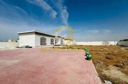 Villa - 4 Bedrooms - 3 Bathrooms for rent in Al Qusais - Dubai