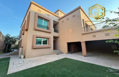 Villa - 5 Bedrooms - 6 Bathrooms for rent in Jumeirah 3 Villas - Jumeirah 3 - Jumeirah - Dubai