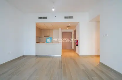 Apartment - 2 Bedrooms - 3 Bathrooms for rent in Waters Edge - Yas Island - Abu Dhabi