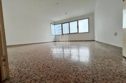 Whole Building - Studio for rent in Al Zahiyah - Abu Dhabi