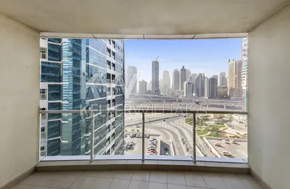 Apartment - 1 Bathroom for rent in Movenpick Jumeirah Lakes Towers - JLT Cluster A - Jumeirah Lake Towers - Dubai