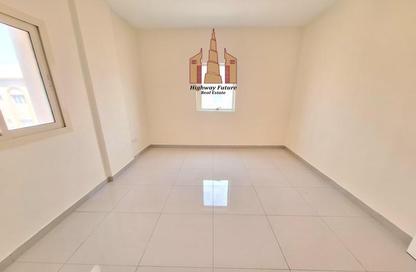 Apartment - 2 Bedrooms - 2 Bathrooms for rent in Muwailih Building - Muwaileh - Sharjah