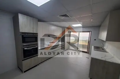 Apartment - 3 Bedrooms - 3 Bathrooms for rent in Ajman Corniche Residences - Ajman Corniche Road - Ajman