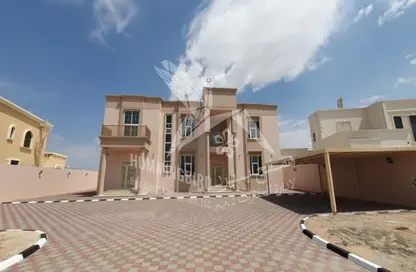 Villa - 5 Bedrooms - 7 Bathrooms for sale in Dhaher 5 - Al Dhahir - Al Ain