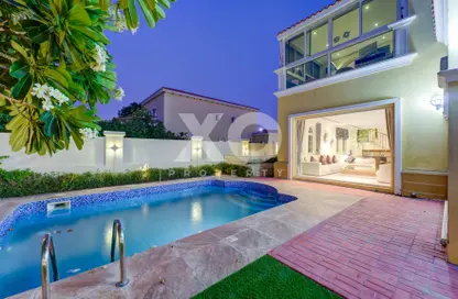 Villa - 4 Bedrooms - 5 Bathrooms for sale in Legacy - Jumeirah Park - Dubai