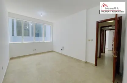 Apartment - 2 Bedrooms - 2 Bathrooms for rent in Hamdan Street - Abu Dhabi