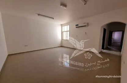 Apartment - 2 Bedrooms - 2 Bathrooms for rent in Al Dafeinah - Asharej - Al Ain