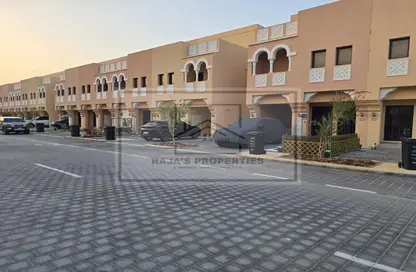 Villa - 2 Bedrooms - 3 Bathrooms for sale in Zone 7 - Hydra Village - Abu Dhabi