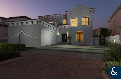 Villa - 5 Bedrooms - 6 Bathrooms for sale in Orange Lake - Fire - Jumeirah Golf Estates - Dubai