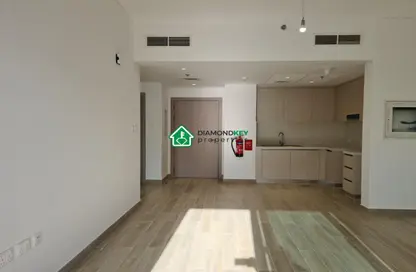 Apartment - 1 Bedroom - 1 Bathroom for rent in Waters Edge - Yas Island - Abu Dhabi