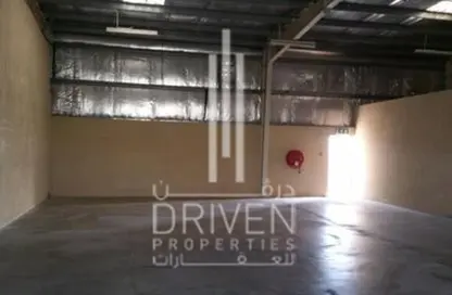 Factory - Studio - 1 Bathroom for rent in Phase 2 - Dubai Investment Park (DIP) - Dubai