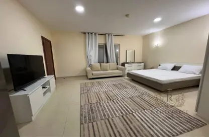 Apartment - 1 Bathroom for rent in Khalifa City A Villas - Khalifa City A - Khalifa City - Abu Dhabi